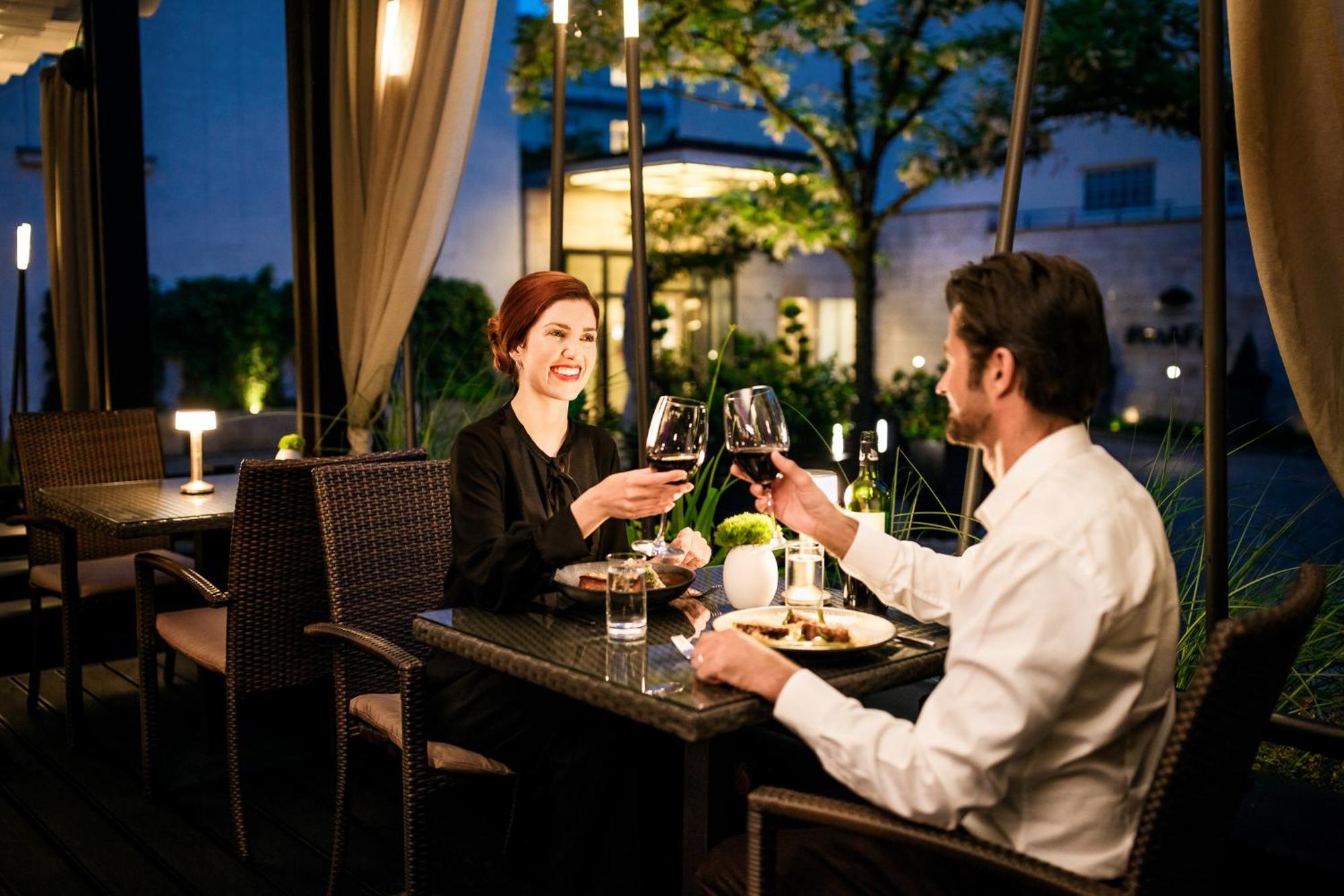 Mandarin Oriental, Prague Hotel Exterior foto